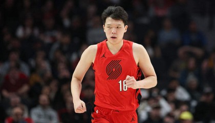 极速电竞比分直播-杨瀚森久别发展联盟 高光之外还需提高什么？|开拓者|NBA|发展联盟比赛|杨翰森|洛杉矶湖人队_新浪体育_新浪新闻