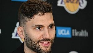 极速电竞比分直播-交易过来还未出战过！雷迪克：明天将会有克莱伯的伤情更新